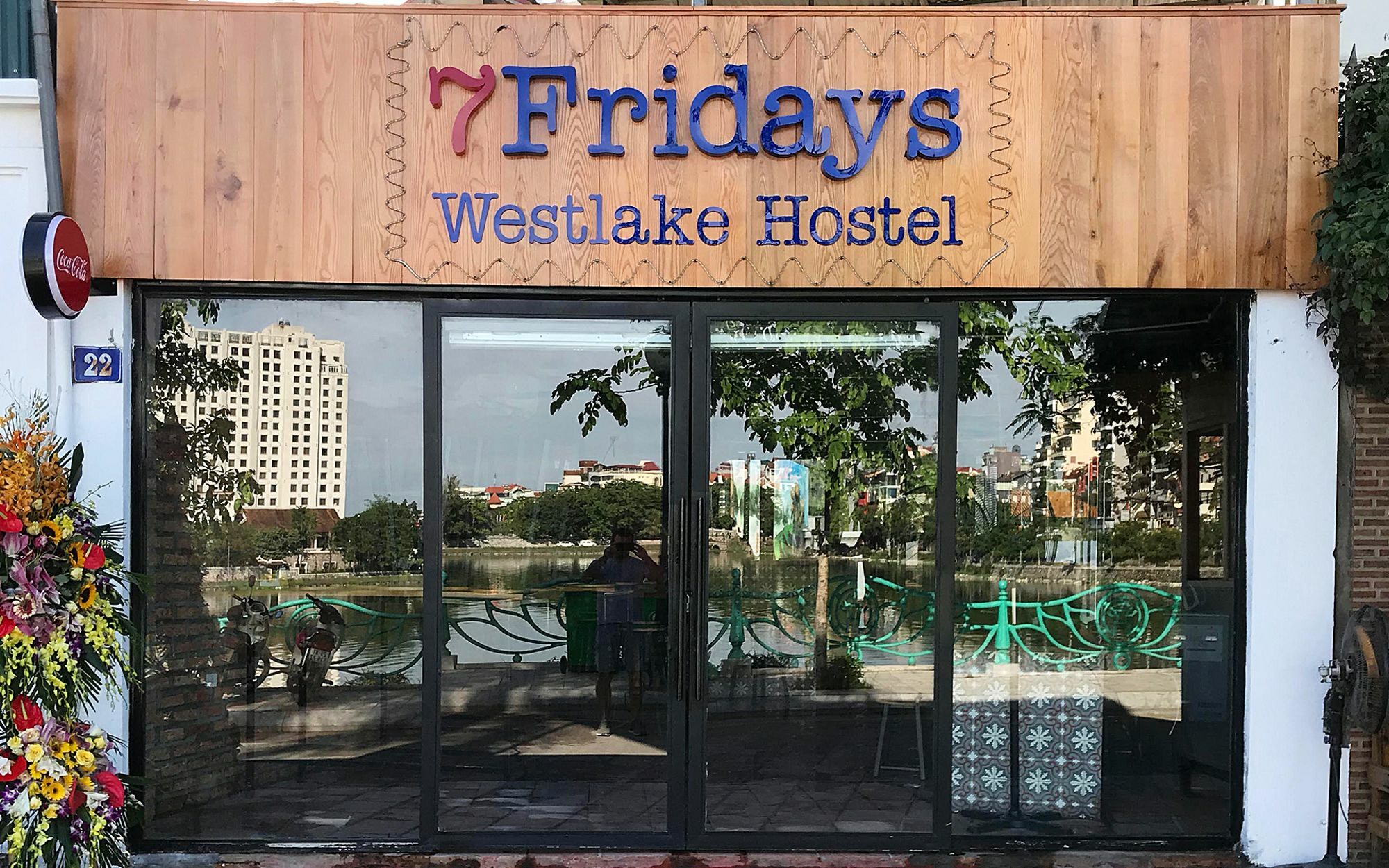 7Fridays West Lake Hostel Tay Ho Dış mekan fotoğraf